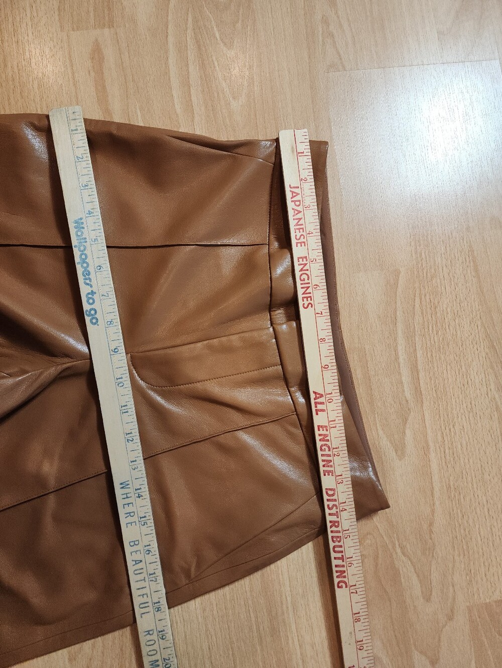 Alice & Olivia Vegan Leather Wide Leg Crop Drape Dylan Pants Camel Brown Size 6 - Picture 12 of 16